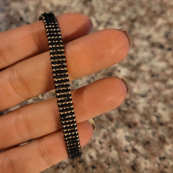 Express Black & Gold Pull-Cord Bracelet - Picture 3 of 3